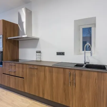 Apartment T3 Hypercentre - Neuf, Equipe Avec Parking A Proximite *